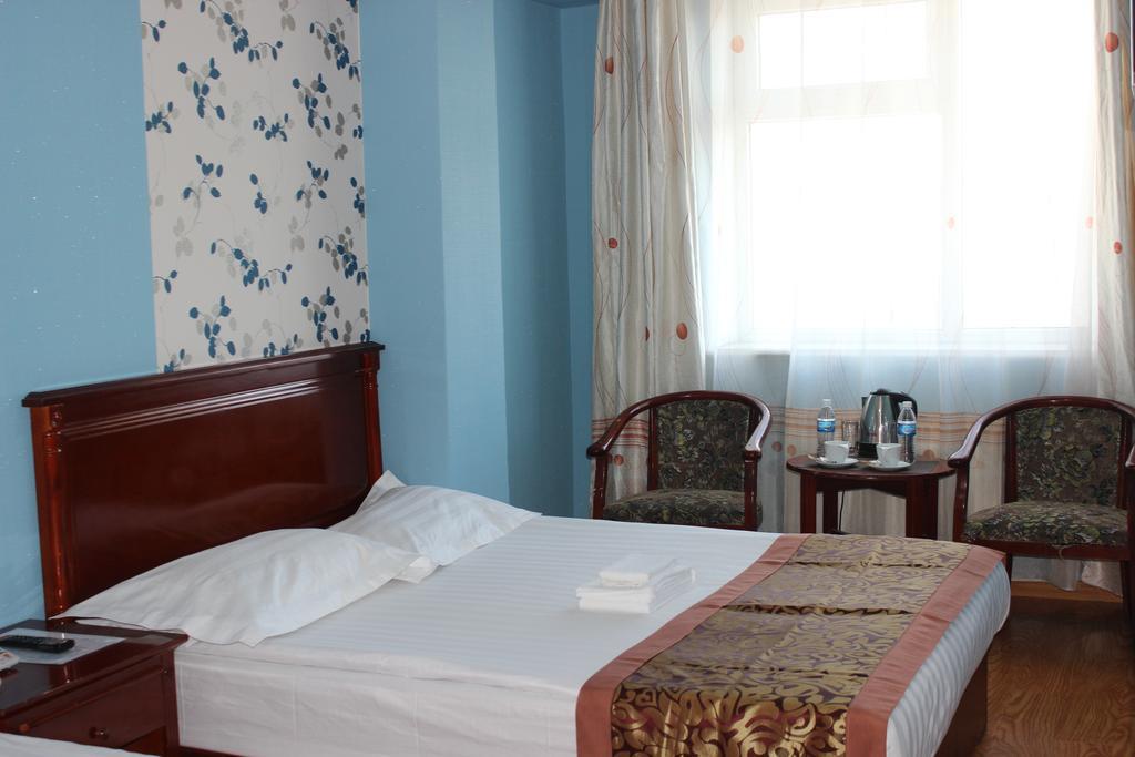 Toto Hotel Ulan Bator Exteriör bild