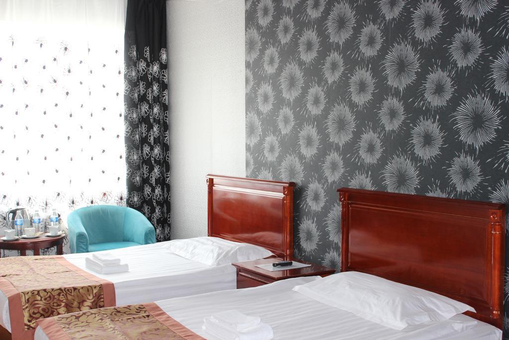 Toto Hotel Ulan Bator Exteriör bild