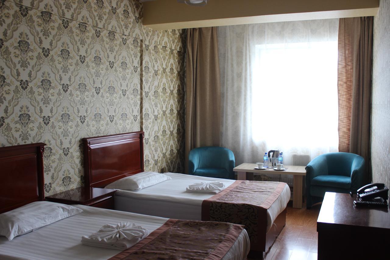 Toto Hotel Ulan Bator Exteriör bild
