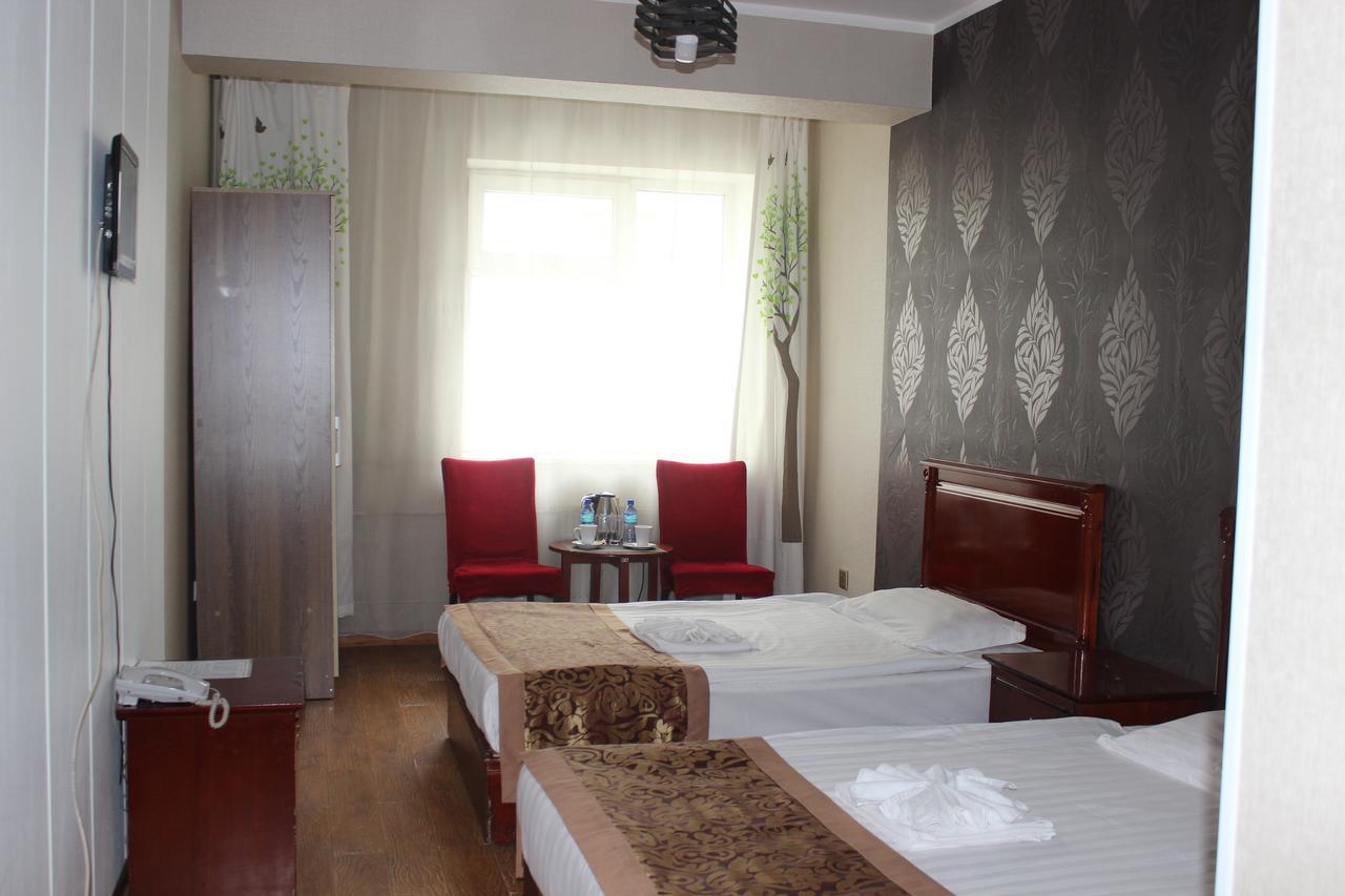 Toto Hotel Ulan Bator Exteriör bild